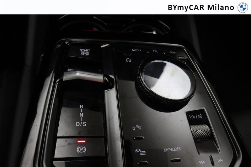 BMW Serie 5 520d 48V sdrive MSport auto https://cdn.bymycar.eu/it-bo/assets/images/vehicles/vo/4198/BMW-SERIE-5-G60-BERLINA-jpg-12.jpg