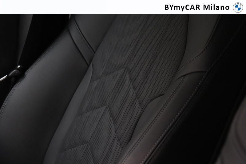 BMW Serie 5 520d 48V sdrive MSport auto https://cdn.bymycar.eu/it-bo/assets/images/vehicles/vo/4198/BMW-SERIE-5-G60-BERLINA-jpg-16.jpg