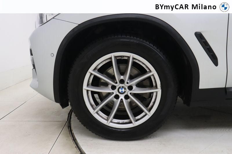 BMW X4 X4 xdrive20d auto my19 https://cdn.bymycar.eu/it-bo/assets/images/vehicles/vo/4259/BMW-X4-G02-2018-jpg-16.jpg