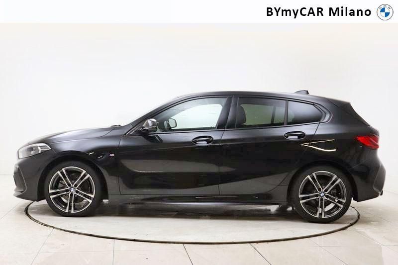 BMW Serie 1 118d Msport auto https://cdn.bymycar.eu/it-bo/assets/images/vehicles/vo/4264/BMW-SERIE-1-F40-jpg-2.jpg