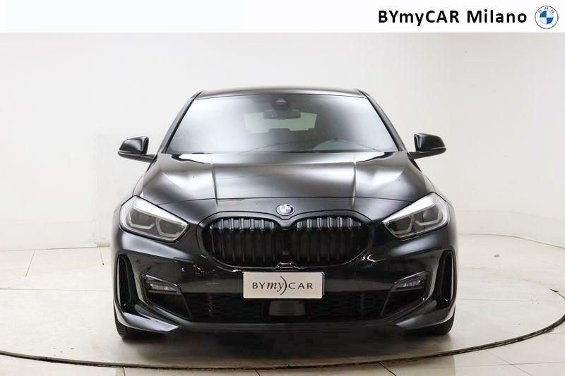 BMW Serie 1 118d Msport auto https://cdn.bymycar.eu/it-bo/assets/images/vehicles/vo/4264/BMW-SERIE-1-F40-jpg-4.jpg