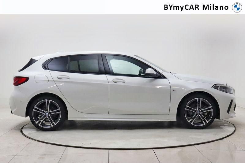 BMW Serie 1 118d Msport auto https://cdn.bymycar.eu/it-bo/assets/images/vehicles/vo/4265/BMW-SERIE-1-F40-jpg-6.jpg