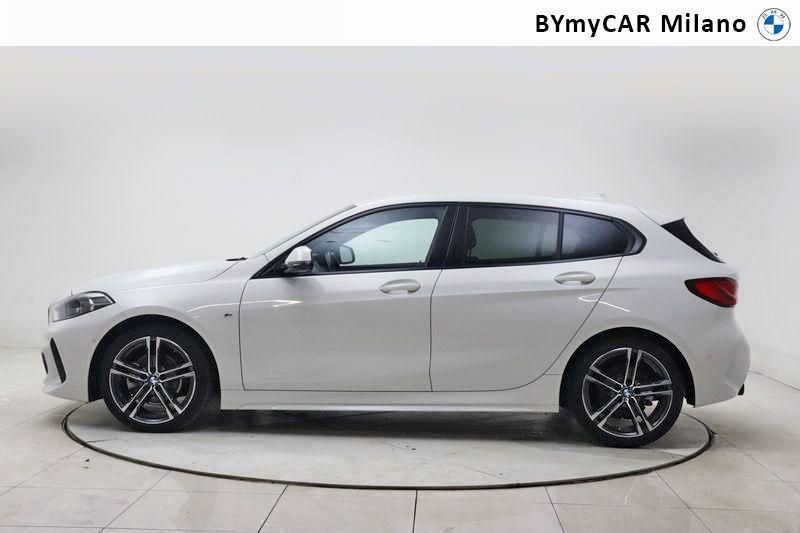 BMW Serie 1 118d Msport auto https://cdn.bymycar.eu/it-bo/assets/images/vehicles/vo/4266/BMW-SERIE-1-F40-jpg-2.jpg