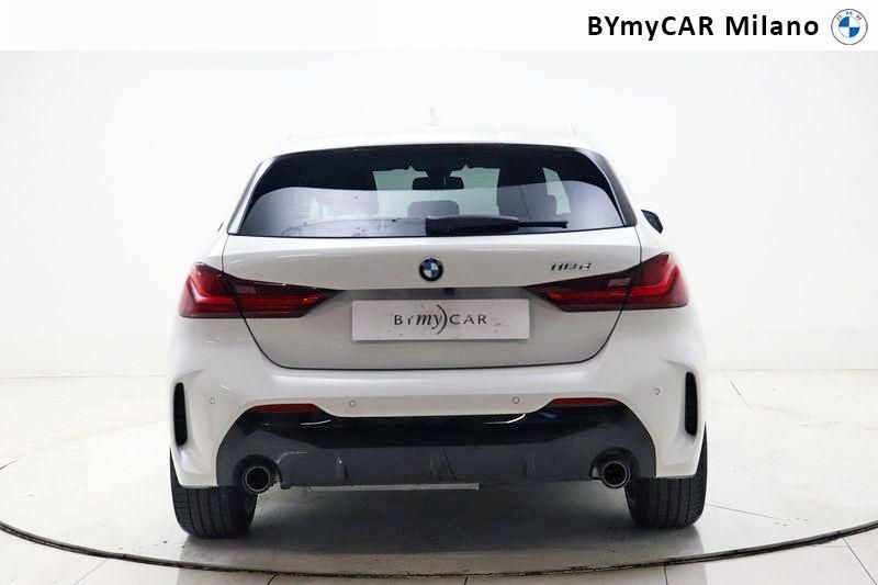 BMW Serie 1 118d Msport auto https://cdn.bymycar.eu/it-bo/assets/images/vehicles/vo/4266/BMW-SERIE-1-F40-jpg-3.jpg