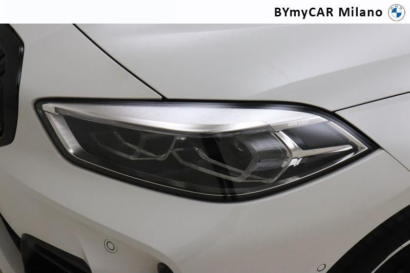 BMW Serie 1 118d Msport auto https://cdn.bymycar.eu/it-bo/assets/images/vehicles/vo/4266/BMW-SERIE-1-F40-jpg-9.jpg