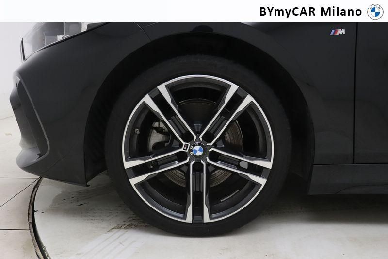 BMW Serie 1 118d Msport auto https://cdn.bymycar.eu/it-bo/assets/images/vehicles/vo/4295/BMW-SERIE-1-F40-jpg-10.jpg