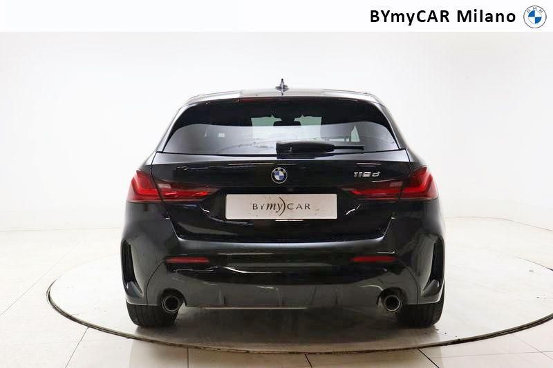 BMW Serie 1 118d Msport auto https://cdn.bymycar.eu/it-bo/assets/images/vehicles/vo/4295/BMW-SERIE-1-F40-jpg-4.jpg