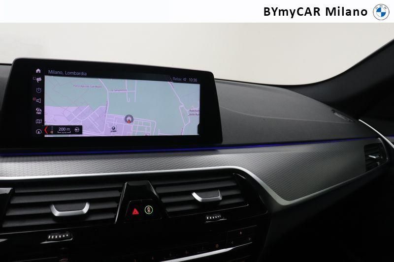 BMW Serie 5 520d Touring Msport auto https://cdn.bymycar.eu/it-bo/assets/images/vehicles/vo/4298/BMW-SERIE-5-G31-2017-TOURING-jpg-13.jpg