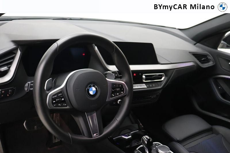 BMW Serie 1 118d Msport auto https://cdn.bymycar.eu/it-bo/assets/images/vehicles/vo/4305/BMW-SERIE-1-F40-jpg-10.jpg