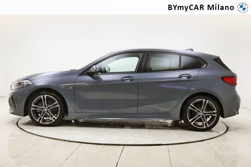 BMW Serie 1 118d Msport auto https://cdn.bymycar.eu/it-bo/assets/images/vehicles/vo/4310/BMW-SERIE-1-F40-jpg-2.jpg