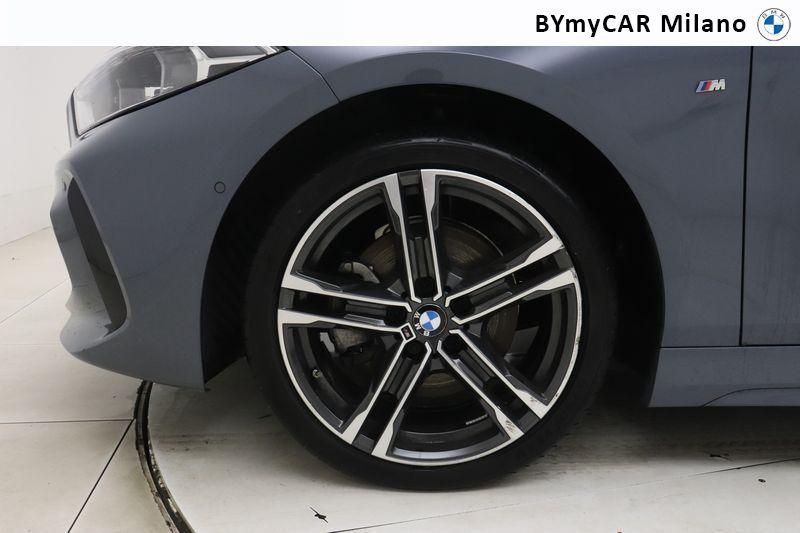 BMW Serie 1 118d Msport auto https://cdn.bymycar.eu/it-bo/assets/images/vehicles/vo/4310/BMW-SERIE-1-F40-jpg-8.jpg