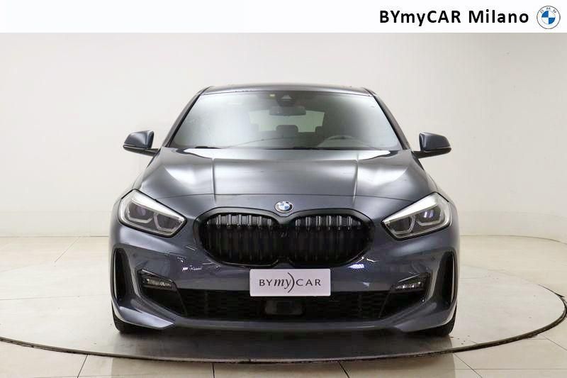 BMW Serie 1 118d Msport auto https://cdn.bymycar.eu/it-bo/assets/images/vehicles/vo/4326/BMW-SERIE-1-F40-jpg-4.jpg