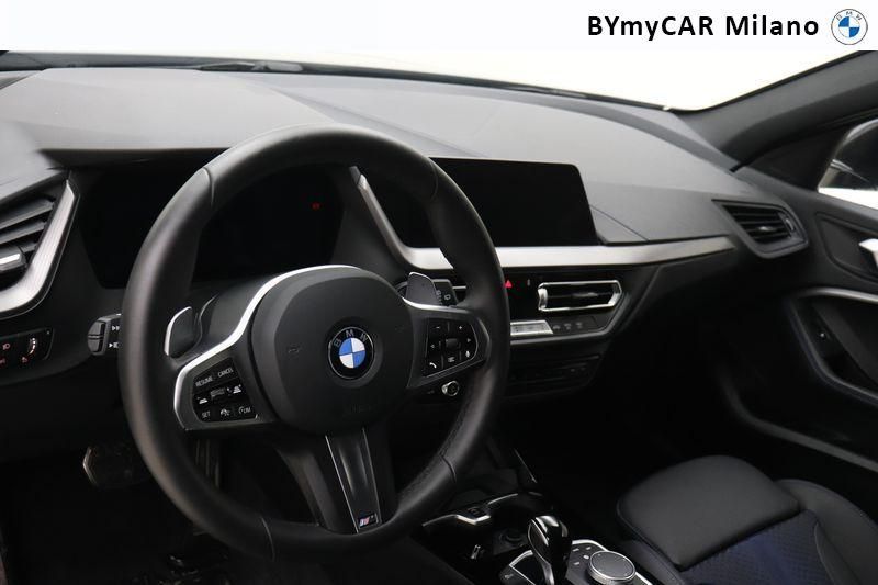 BMW Serie 1 118d Msport auto https://cdn.bymycar.eu/it-bo/assets/images/vehicles/vo/4370/BMW-SERIE-1-F40-jpg-11.jpg