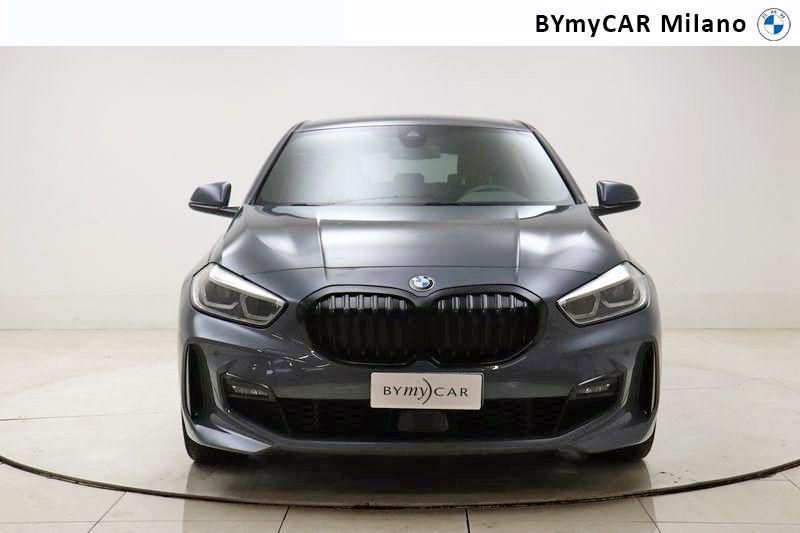 BMW Serie 1 118d Msport auto https://cdn.bymycar.eu/it-bo/assets/images/vehicles/vo/4370/BMW-SERIE-1-F40-jpg-4.jpg