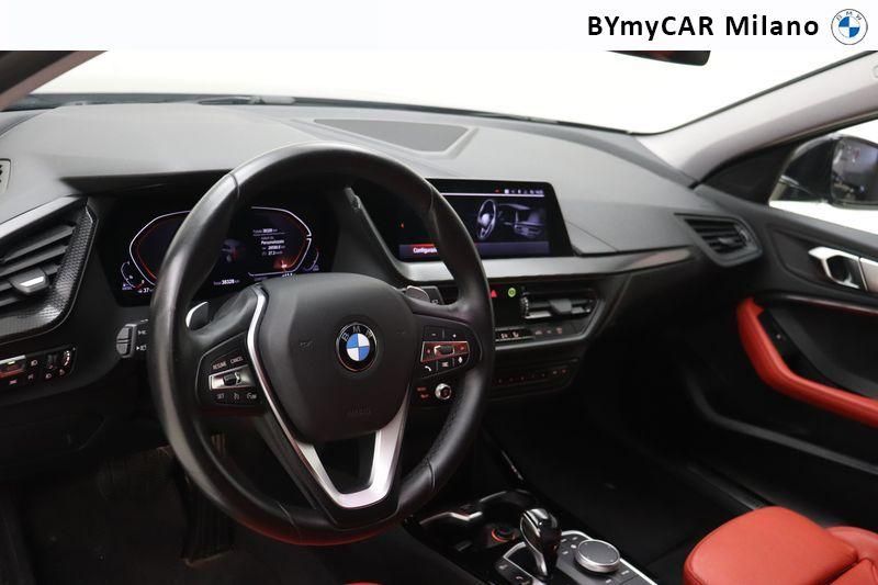 BMW Serie 1 118d Sport auto https://cdn.bymycar.eu/it-bo/assets/images/vehicles/vo/4375/BMW-SERIE-1-F40-jpg-11.jpg