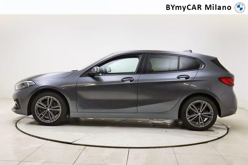 BMW Serie 1 118d Sport auto https://cdn.bymycar.eu/it-bo/assets/images/vehicles/vo/4375/BMW-SERIE-1-F40-jpg-2.jpg