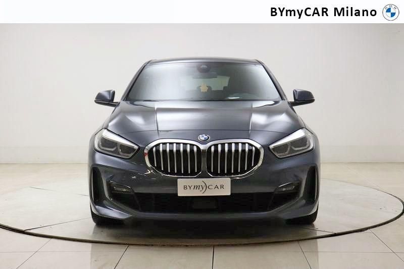 BMW Serie 1 116d Msport auto https://cdn.bymycar.eu/it-bo/assets/images/vehicles/vo/4378/BMW-SERIE-1-F40-jpg-5.jpg