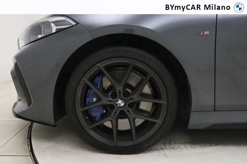 BMW Serie 1 M 135i xdrive auto https://cdn.bymycar.eu/it-bo/assets/images/vehicles/vo/4388/BMW-SERIE-1-F40-jpg-9.jpg