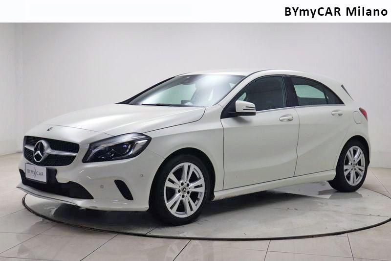 Mercedes Classe A A 180 Sport Activity edition https://cdn.bymycar.eu/it-bo/assets/images/vehicles/vo/4407/MERCEDES-CLASSE-A-W176-jpg-0.jpg