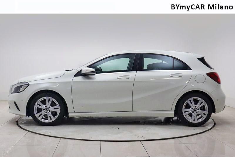Mercedes Classe A A 180 Sport Activity edition https://cdn.bymycar.eu/it-bo/assets/images/vehicles/vo/4407/MERCEDES-CLASSE-A-W176-jpg-2.jpg