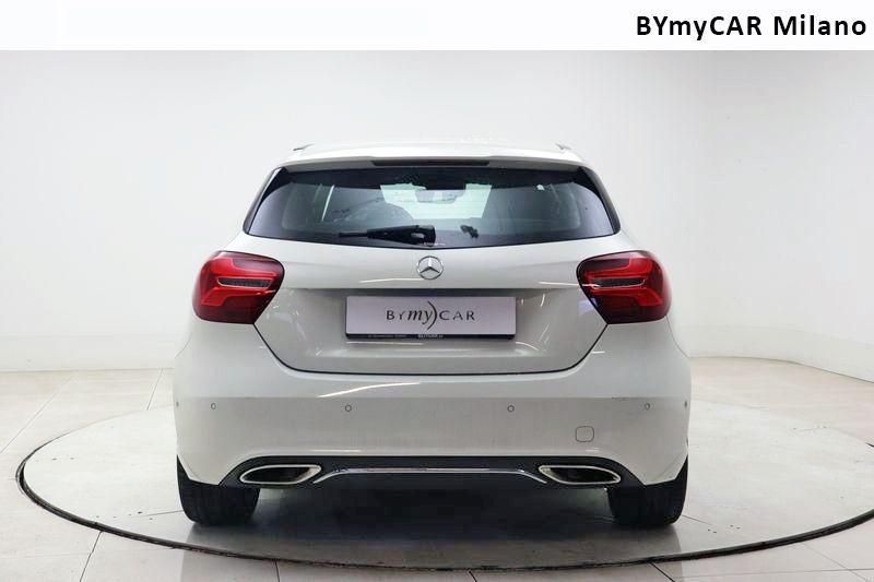 Mercedes Classe A A 180 Sport Activity edition https://cdn.bymycar.eu/it-bo/assets/images/vehicles/vo/4407/MERCEDES-CLASSE-A-W176-jpg-3.jpg