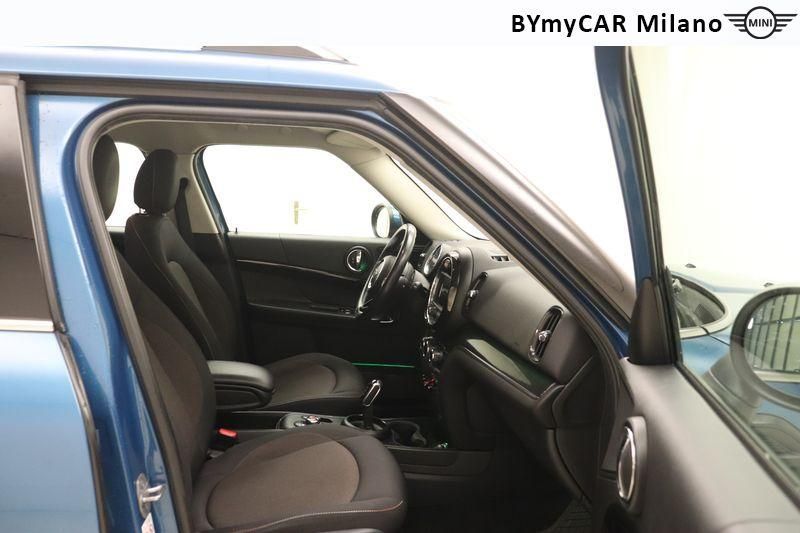 Mini Countryman Mini Countryman 2.0 Cooper D Business all4 auto https://cdn.bymycar.eu/it-bo/assets/images/vehicles/vo/4408/MINI-MINI-COUNTRYMAN-F60-2017-jpg-8.jpg