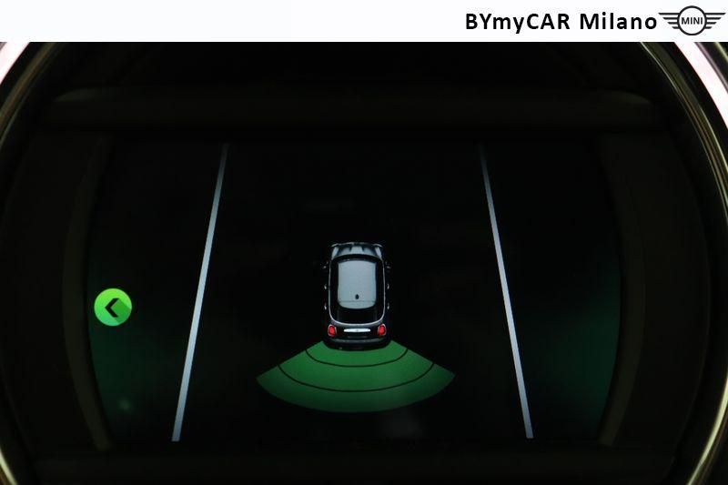 Mini Mini Mini 5p 1.5 Cooper Hype auto https://cdn.bymycar.eu/it-bo/assets/images/vehicles/vo/4414/MINI-MINI-IV-F55-2018-5P-jpg-14.jpg
