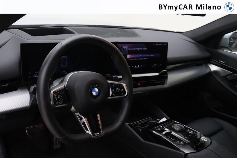 BMW Serie 5 520d 48V sdrive MSport auto https://cdn.bymycar.eu/it-bo/assets/images/vehicles/vo/4424/BMW-SERIE-5-G60-BERLINA-jpg-11.jpg