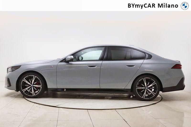 BMW Serie 5 520d 48V sdrive MSport auto https://cdn.bymycar.eu/it-bo/assets/images/vehicles/vo/4424/BMW-SERIE-5-G60-BERLINA-jpg-2.jpg