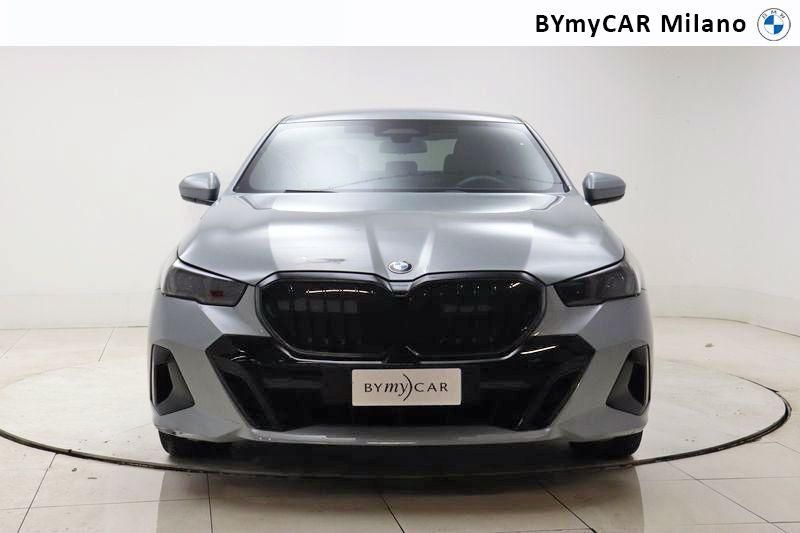 BMW Serie 5 520d 48V sdrive MSport auto https://cdn.bymycar.eu/it-bo/assets/images/vehicles/vo/4424/BMW-SERIE-5-G60-BERLINA-jpg-4.jpg