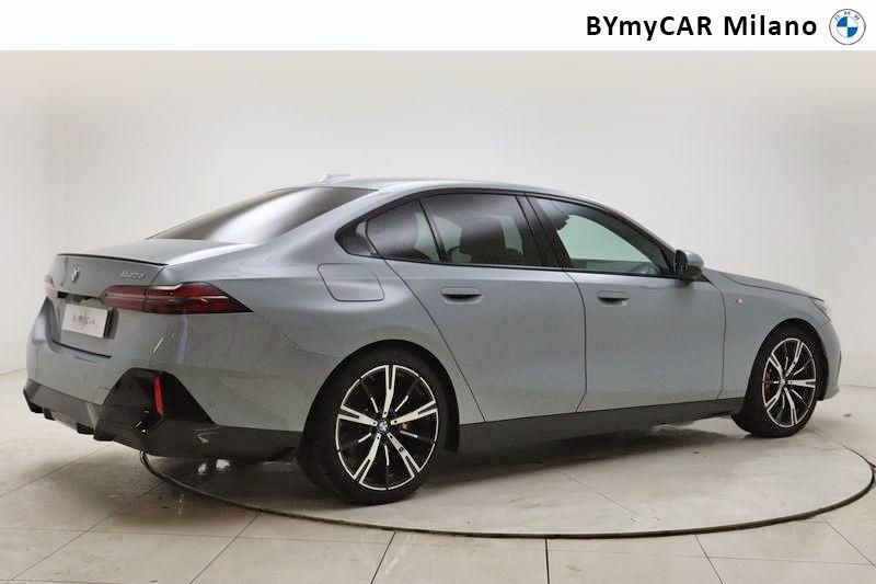 BMW Serie 5 520d 48V sdrive MSport auto https://cdn.bymycar.eu/it-bo/assets/images/vehicles/vo/4424/BMW-SERIE-5-G60-BERLINA-jpg-7.jpg