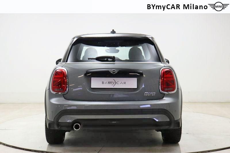 Mini Mini Mini 5p 1.5 Cooper Classic auto https://cdn.bymycar.eu/it-bo/assets/images/vehicles/vo/4454/MINI-MINI-IV-F55-2021-5P-jpg-3.jpg