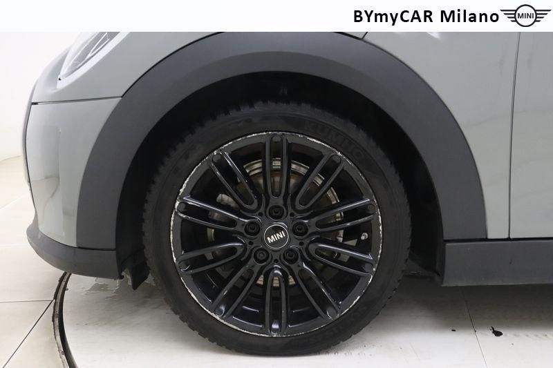 Mini Mini Mini 5p 1.5 Cooper Classic auto https://cdn.bymycar.eu/it-bo/assets/images/vehicles/vo/4454/MINI-MINI-IV-F55-2021-5P-jpg-9.jpg