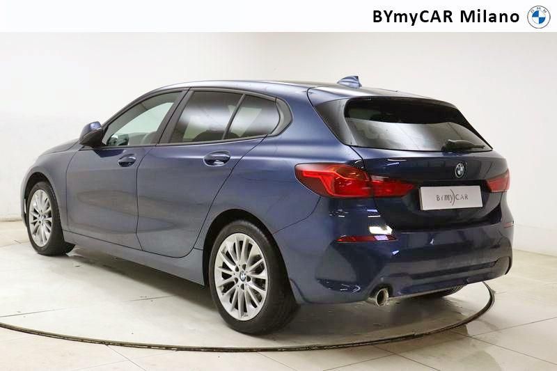 BMW Serie 1 118i Business Advantage 136cv auto https://cdn.bymycar.eu/it-bo/assets/images/vehicles/vo/4455/BMW-SERIE-1-F40-jpg-15.jpg