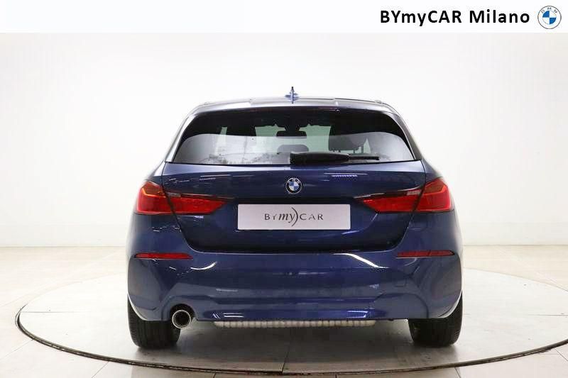 BMW Serie 1 118i Business Advantage 136cv auto https://cdn.bymycar.eu/it-bo/assets/images/vehicles/vo/4455/BMW-SERIE-1-F40-jpg-3.jpg