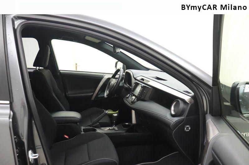 Toyota Rav4 Rav4 2.5 vvt-i h Dynamic+ 2wd e-cvt https://cdn.bymycar.eu/it-bo/assets/images/vehicles/vo/4460/TOYOTA-RAV4-IV-2016-jpg-8.jpg