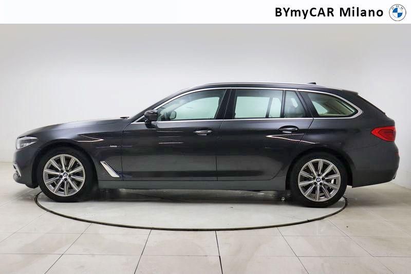 BMW Serie 5 520d Touring Luxury auto https://cdn.bymycar.eu/it-bo/assets/images/vehicles/vo/4466/BMW-SERIE-5-G31-2017-TOURING-jpg-2.jpg