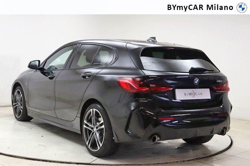 BMW Serie 1 118d Msport auto https://cdn.bymycar.eu/it-bo/assets/images/vehicles/vo/4471/BMW-SERIE-1-F40-jpg-14.jpg