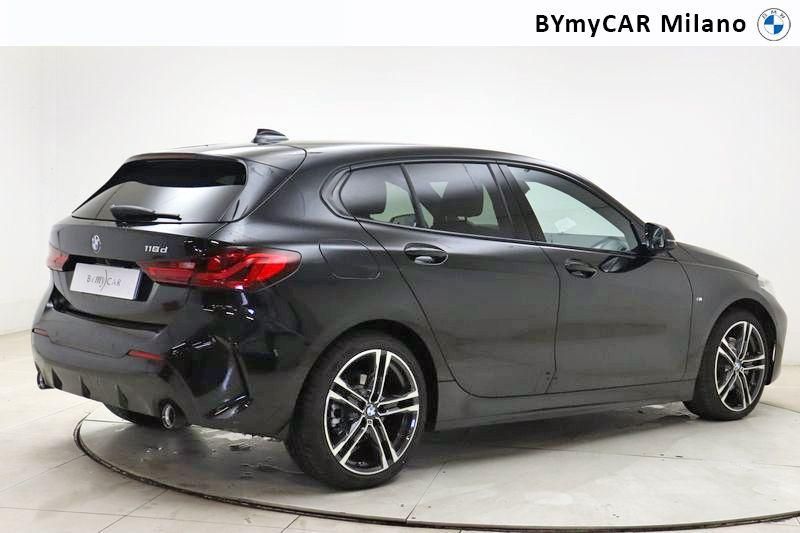 BMW Serie 1 118d Msport auto https://cdn.bymycar.eu/it-bo/assets/images/vehicles/vo/4471/BMW-SERIE-1-F40-jpg-7.jpg