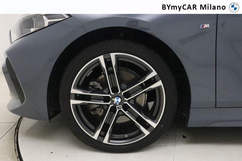 BMW Serie 1 118d Msport auto https://cdn.bymycar.eu/it-bo/assets/images/vehicles/vo/4541/BMW-SERIE-1-F40-jpg-9.jpg