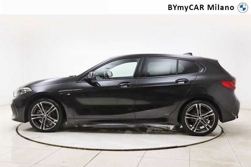 BMW Serie 1 118d Msport auto https://cdn.bymycar.eu/it-bo/assets/images/vehicles/vo/4543/BMW-SERIE-1-F40-jpg-2.jpg