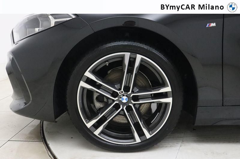 BMW Serie 1 118d Msport auto https://cdn.bymycar.eu/it-bo/assets/images/vehicles/vo/4544/BMW-SERIE-1-F40-jpg-9.jpg
