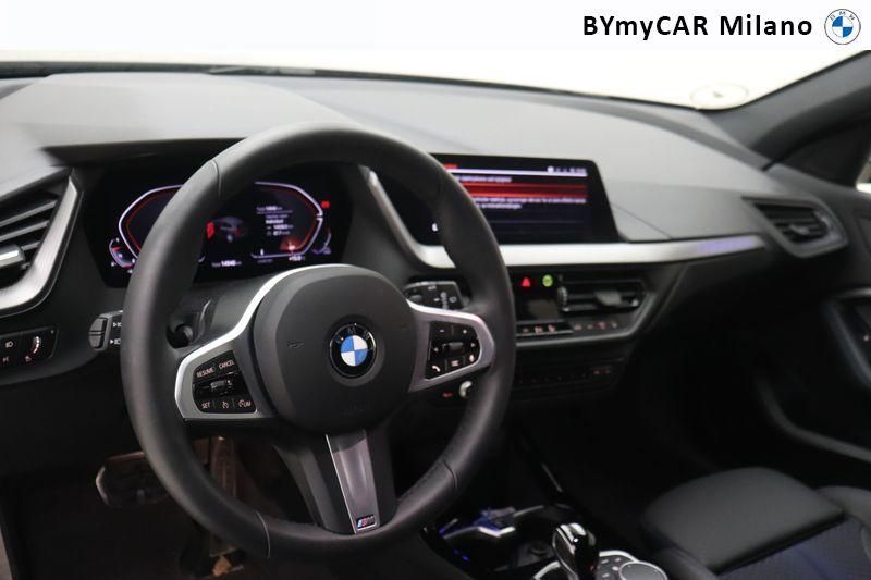 BMW Serie 1 118i Msport 136cv auto https://cdn.bymycar.eu/it-bo/assets/images/vehicles/vo/4545/BMW-SERIE-1-F40-jpg-11.jpg