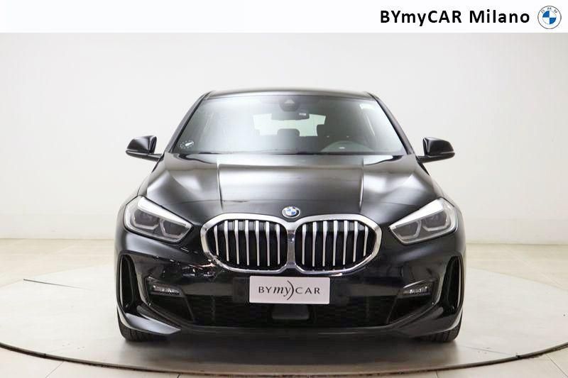 BMW Serie 1 118i Msport 136cv auto https://cdn.bymycar.eu/it-bo/assets/images/vehicles/vo/4545/BMW-SERIE-1-F40-jpg-4.jpg