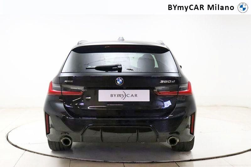BMW Serie 3 320d Touring mhev 48V xdrive MSport auto https://cdn.bymycar.eu/it-bo/assets/images/vehicles/vo/4558/BMW-SERIE-3-G21-2022-TOURING-jpg-3.jpg