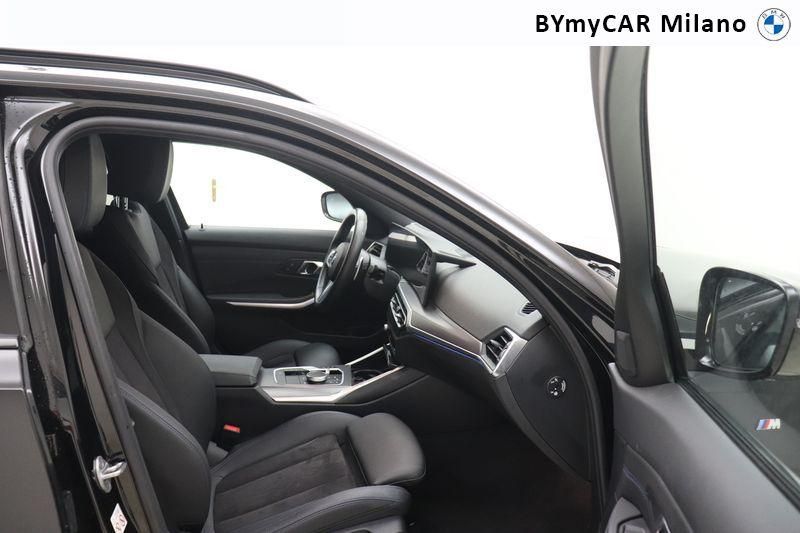 BMW Serie 3 320d Touring mhev 48V xdrive MSport auto https://cdn.bymycar.eu/it-bo/assets/images/vehicles/vo/4572/BMW-SERIE-3-G21-2022-TOURING-jpg-8.jpg