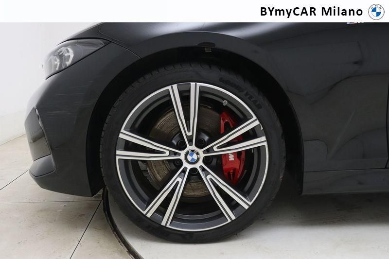 BMW Serie 3 320d Touring mhev 48V xdrive MSport auto https://cdn.bymycar.eu/it-bo/assets/images/vehicles/vo/4572/BMW-SERIE-3-G21-2022-TOURING-jpg-9.jpg