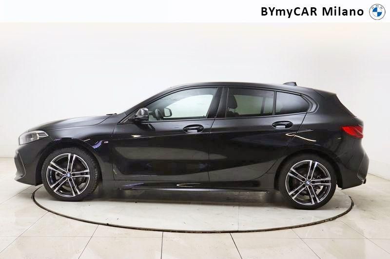 BMW Serie 1 118d Msport auto https://cdn.bymycar.eu/it-bo/assets/images/vehicles/vo/4574/BMW-SERIE-1-F40-jpg-2.jpg