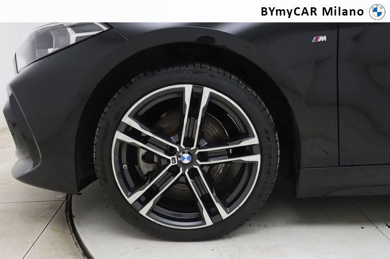 BMW Serie 1 118d Msport auto https://cdn.bymycar.eu/it-bo/assets/images/vehicles/vo/4574/BMW-SERIE-1-F40-jpg-9.jpg