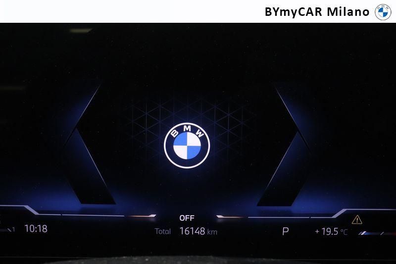 BMW Serie 3 320d Touring mhev 48V xdrive MSport auto https://cdn.bymycar.eu/it-bo/assets/images/vehicles/vo/4577/BMW-SERIE-3-G21-2022-TOURING-jpg-14.jpg